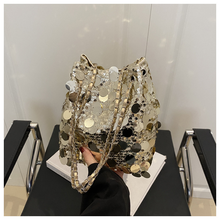 Crossbody Bags for Women, Glitter Shiny Silver Black Gold Chain Purse, Trendy Evening Party Shoulder Bag, New Fashion Small Cross Body Handbags Sequin chain bucket bag large capacity good-looking