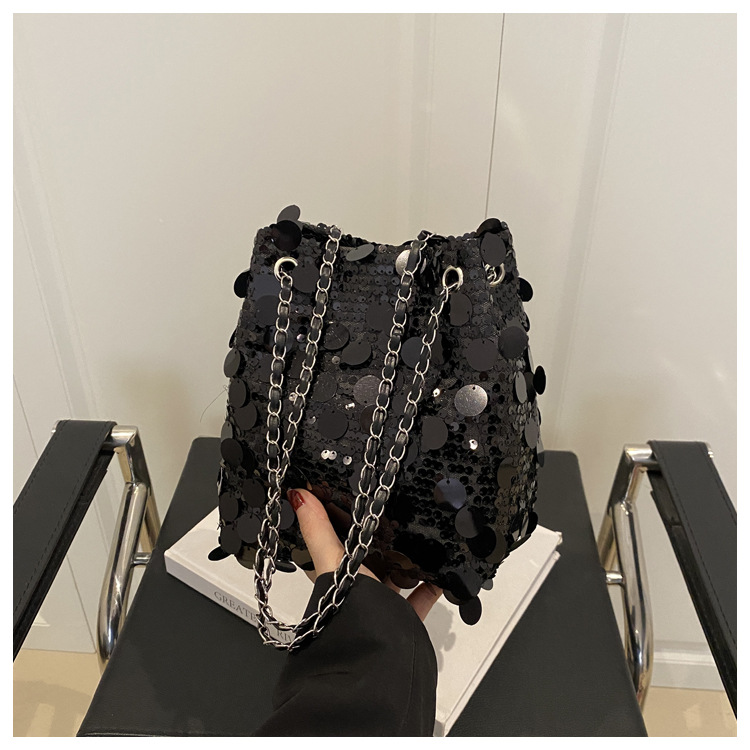 Crossbody Bags for Women, Glitter Shiny Silver Black Gold Chain Purse, Trendy Evening Party Shoulder Bag, New Fashion Small Cross Body Handbags Sequin chain bucket bag large capacity good-looking