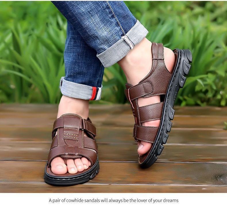 Men's Sandals Wear Resistant Anti Slip Waterproof Beach Shoes for Going Out Driving To Work Large Cool Slippers for Men