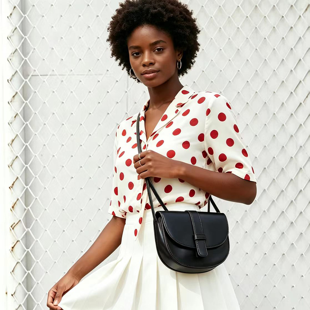 Solid Color Saddle Bag Shell Women's Single Shoulder Bag Messenger Personalized Mobile Phone Handbag
