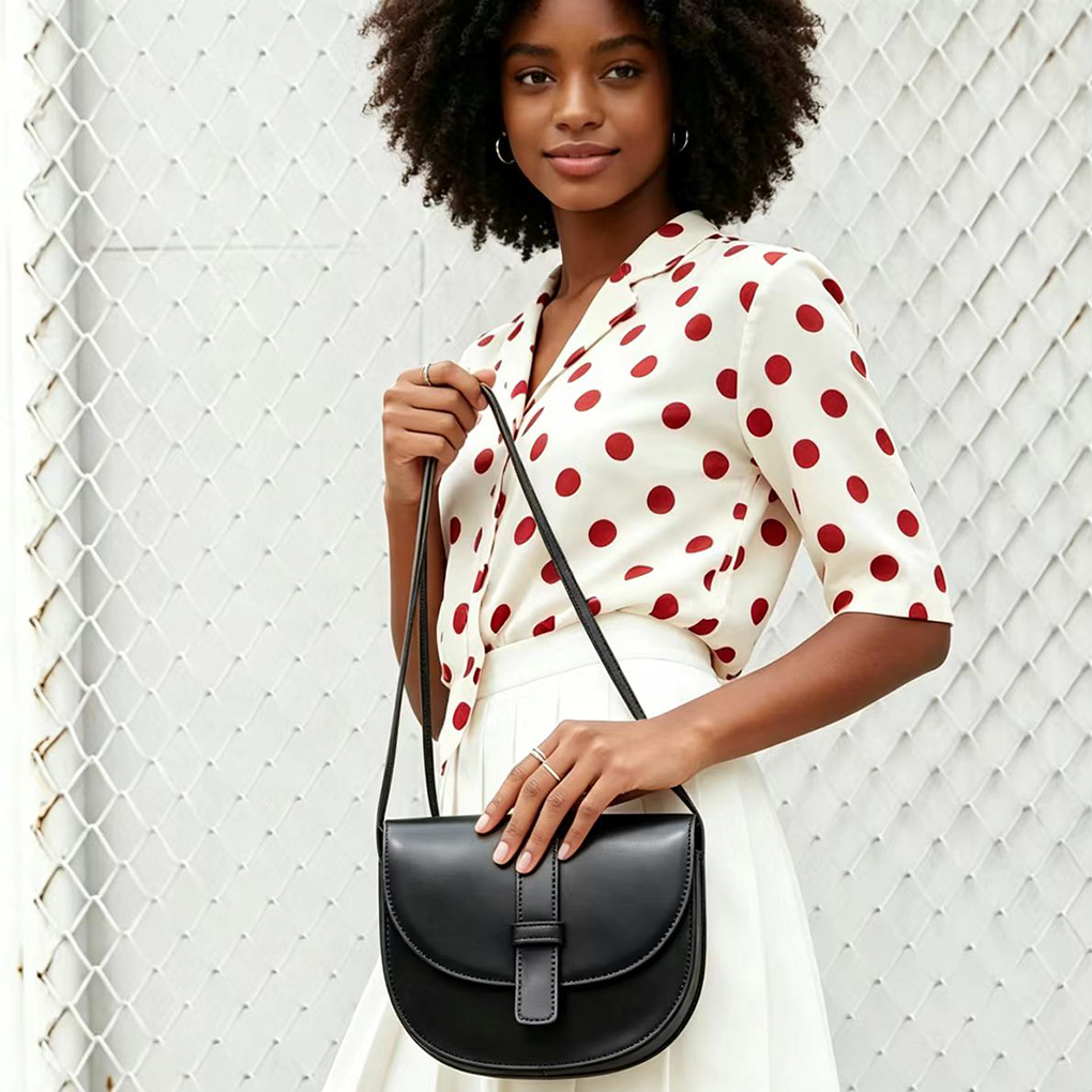 Solid Color Saddle Bag Shell Women's Single Shoulder Bag Messenger Personalized Mobile Phone Handbag