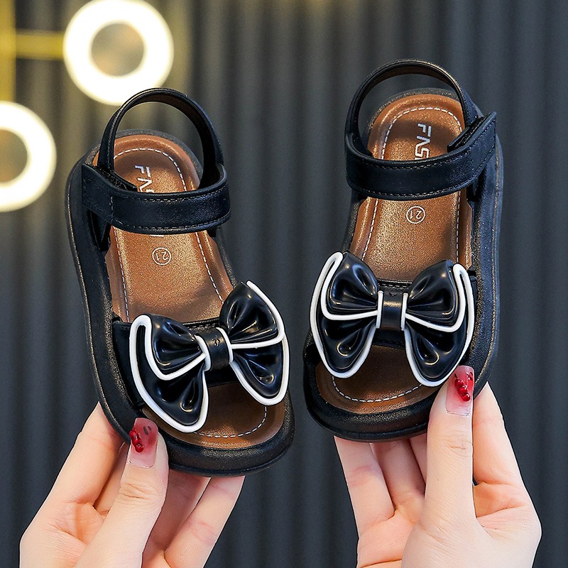 Children's Princess Sandals Summer New Non slip Soft Bottom Girls' Medium Large Children's Bow Girls' Shoes Baby Outdoor Beach Multi functional Sandals