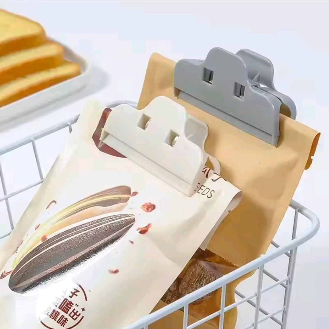 PLASTIC SEALER CLIPS – AIRTIGHT & DURABLE – KEEP FOOD FRESH LONGER–MOISTURE PROOF FOR SNACKS,BREAD,COFFE KITCHEN MUST HAVE.