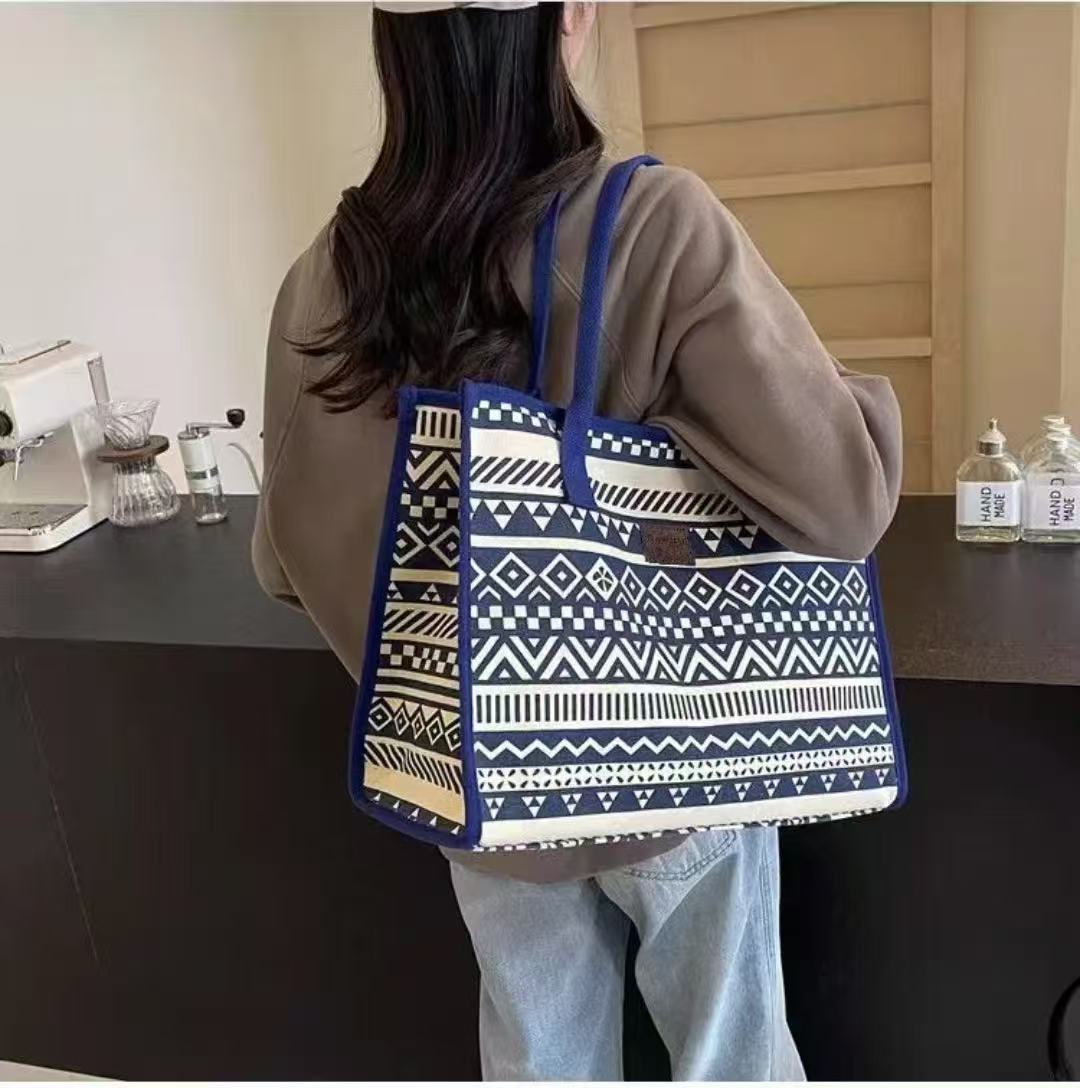 2026 New Casual Commuting Canvas Hand-held Shopping Lightweight Single-shoulder Large-capacity Tote Bag for Women