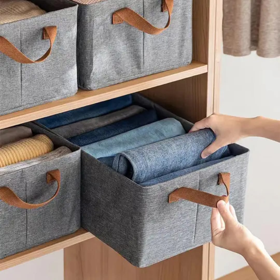 Foldable Wardrobe Organiser and Storage Box with Steel Frame, Non-Woven Fabric and PVC Storage Container for Clothes, Bedding and Household Items, Space-Saving Home Organisation Solution