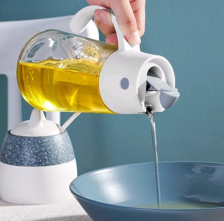 650ml Oil Can Dispenser, Refillable Cooking Oil Container for Convenient Pouring and Everyday Food Preparation, Practical Kitchen Accessory for Storing and Dispensing Cooking Oil