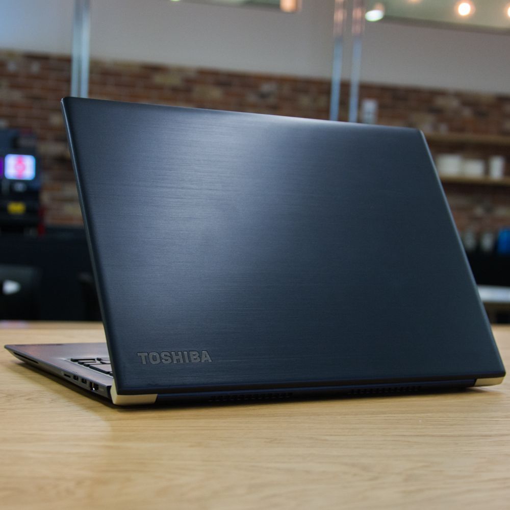 KILICERTIFIED Grade A: Toshiba Portege X30E Intel Core i7 8th Gen 16GB RAM, 256GB SSD | 13.3" Full HD, Windows 11 Pro | 44000 mWh Battery health |6+ Hours Youtube | Refurbished with 9 Months Warranty