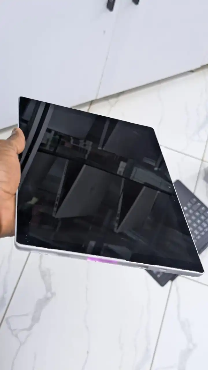 Microsoft Surface Pro Laptop | 13.3" Touch | Intel i5 7th Gen | 8GB RAM | 256GB SSD | Windows 11 | Detachable Refurbished Notebook