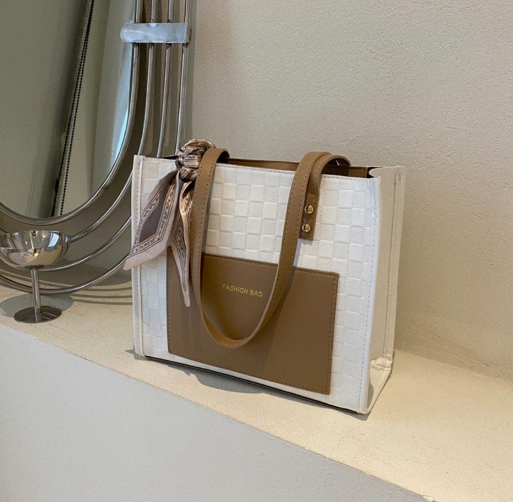 Fast delivery Women shoulder bag messenger  Soft PU Leather  bags Girl casual Fashion Handbags Ladies Tote Bags Large Capacity Versatile Handbag Local fast delivery