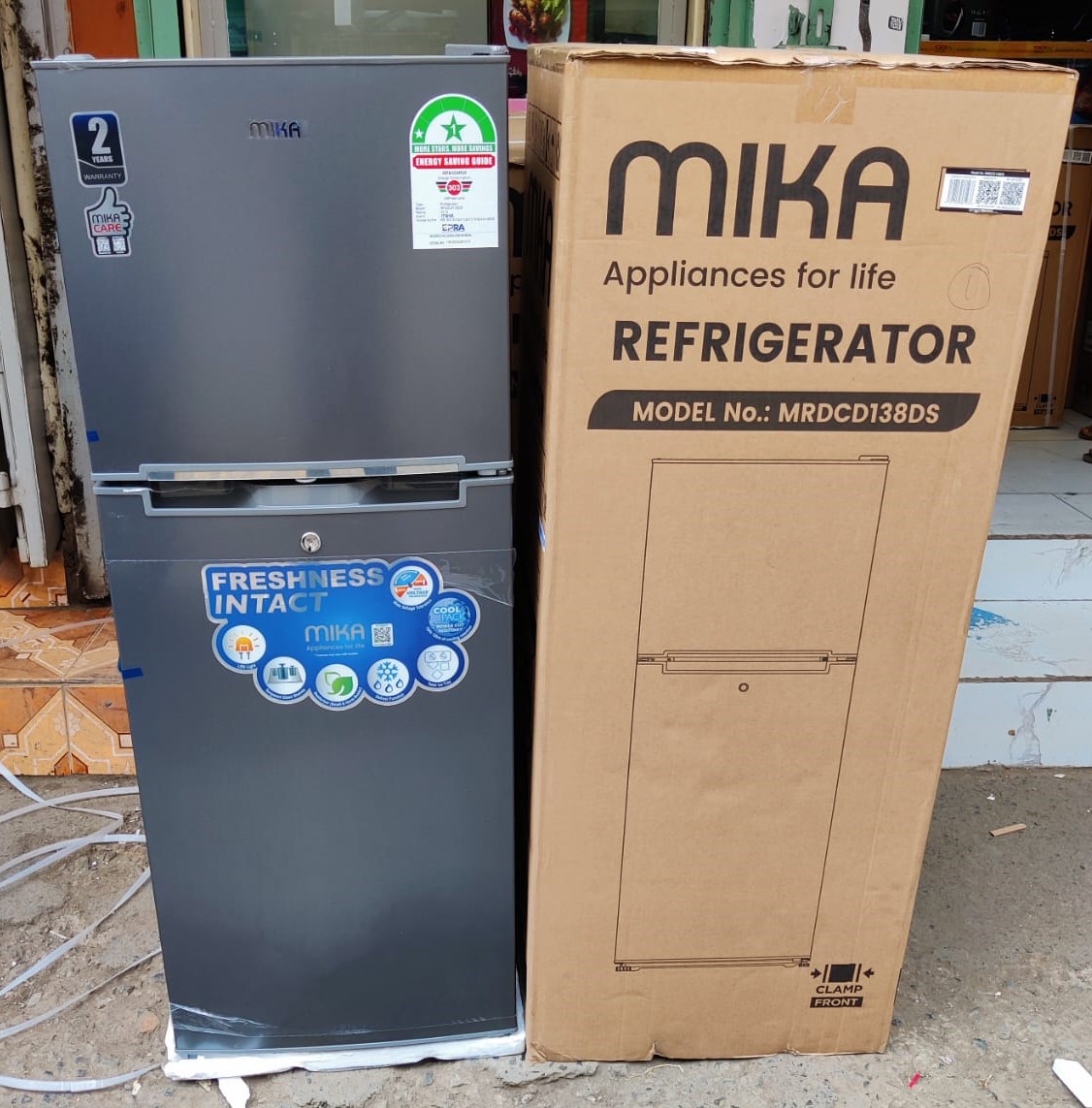 MIKA 138L 2-DOOR FRIDGE with Cool Pack