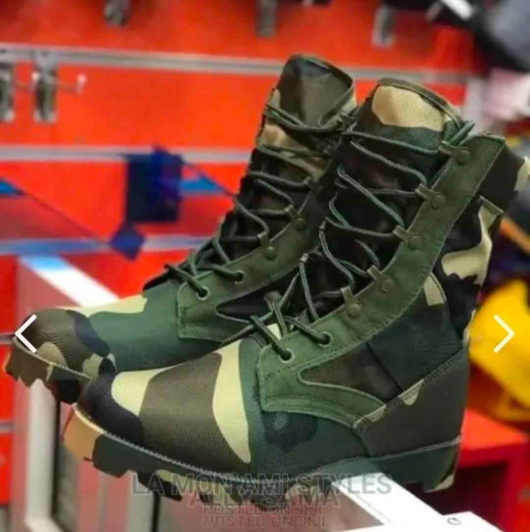 Men’s & Women’s Tactical Combat Boots Durable Camouflage Military Hiking Boots for Outdoor Adventure, Work & Training Comfortable Anti-Slip Army Shoes