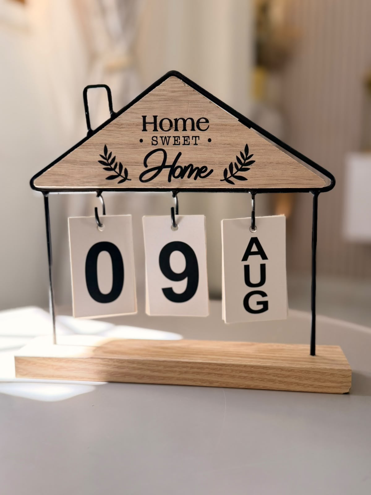Decorative Calendars – Stylish Wall & Desk Calendars for Home, Office & Planning
