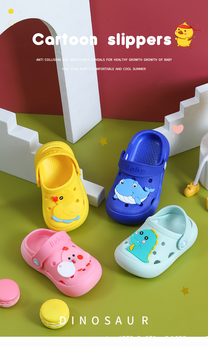 New children's outdoor perforated shoes, boys' anti slip toe cap beach sandals, cute cartoon sandals