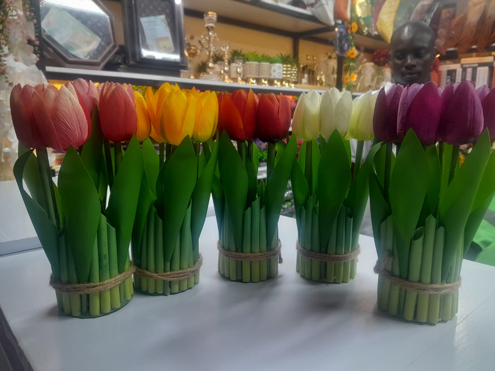 6-Piece Artificial Tulip Bouquet – Rustic Sisal Rope Wrapped Faux Flowers for Table, Shelf & Home Decor – Elegant Indoor Floral Arrangement