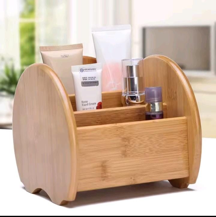 Classic & Elegant Desktop Organizer – Multipurpose Bamboo Storage Tray for Remote Control, Cutlery, Pens, and Stationery with Sophisticated Design.