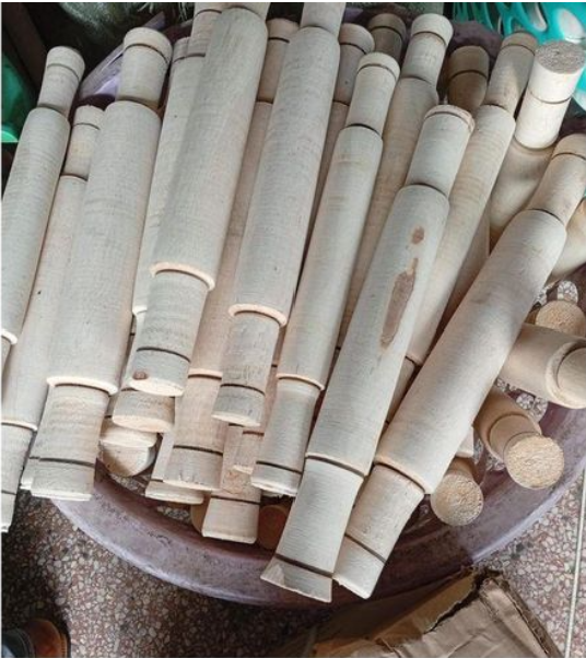 {OFFER !! OFFER !!}Kitchen and Dining Wooden Chapati Rolling Pin