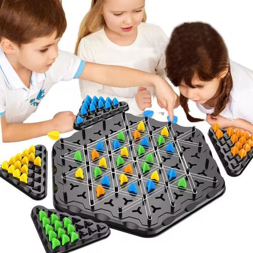 Chain Triangulation Game – an innovative strategy board game that turns screen-free time into brain-boosting fun for the whole family