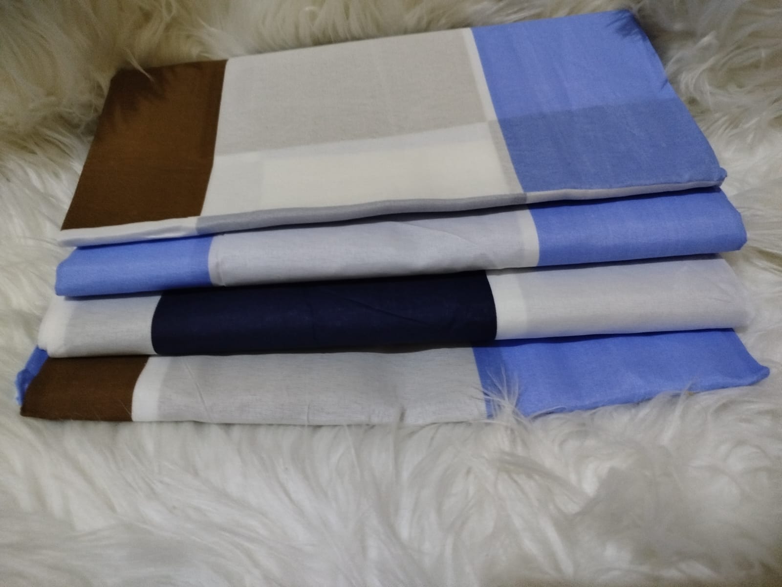 4x6 Bedsheet Set 4 Pcs (2 Bedsheets & 2 Pillowcases)
