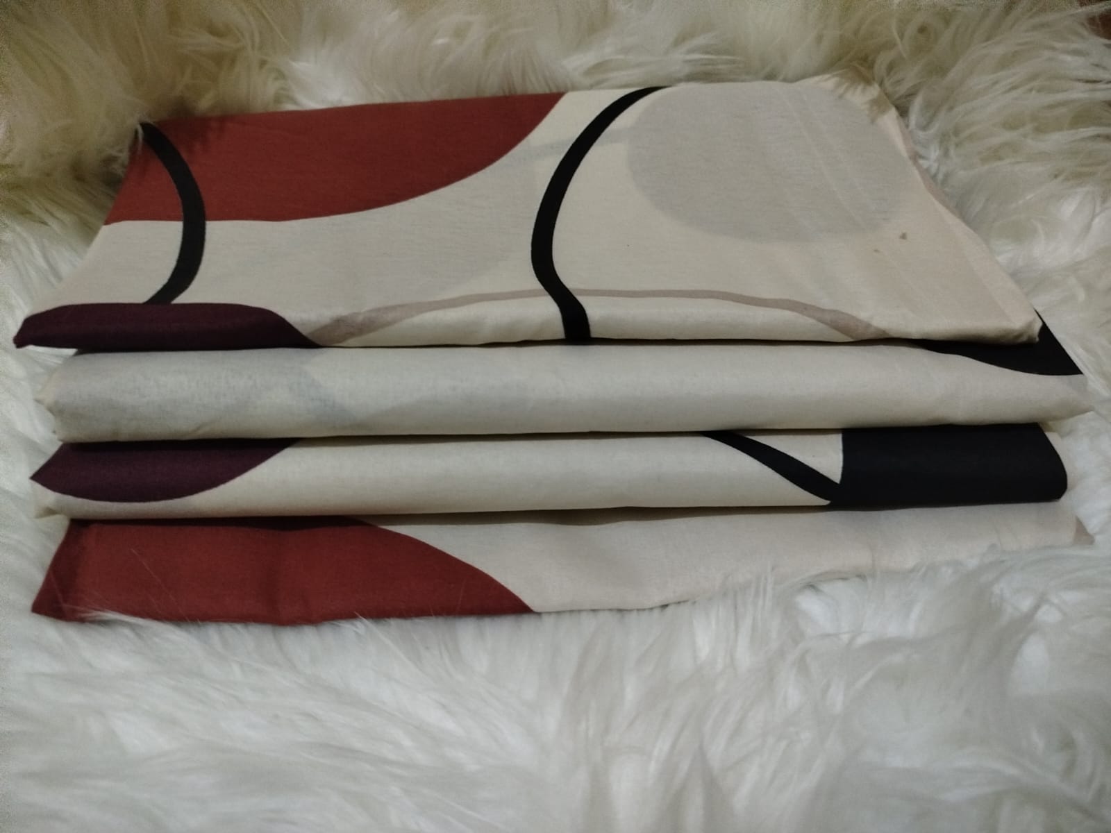 4x6 Bedsheet Set 4 Pcs (2 Bedsheets & 2 Pillowcases)