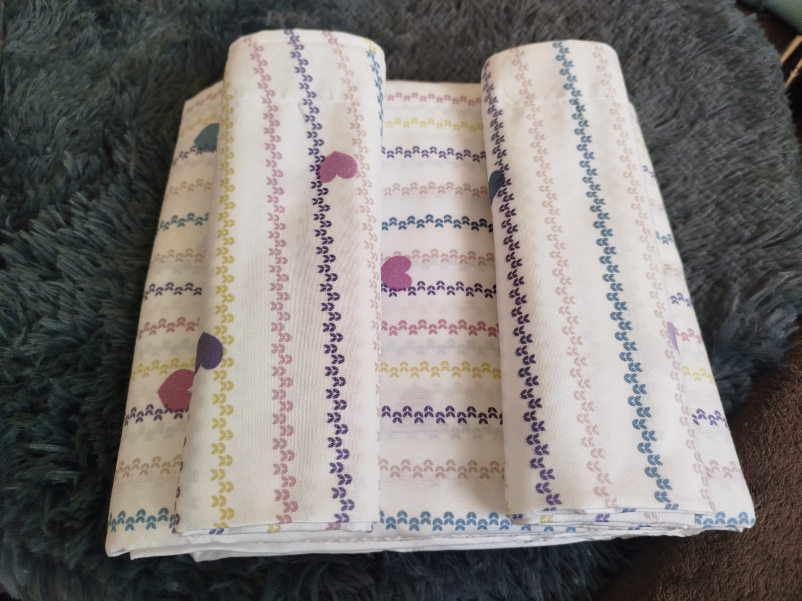 5 by 6 Super Unique Bedsheets set Of 4Pcs (2 Bedsheets & 2 Pillowcases)