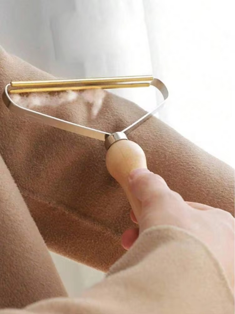 Portable Manual Lint Remover Fabric Shaver For Clothes Carpet Pet Hair Trimmer