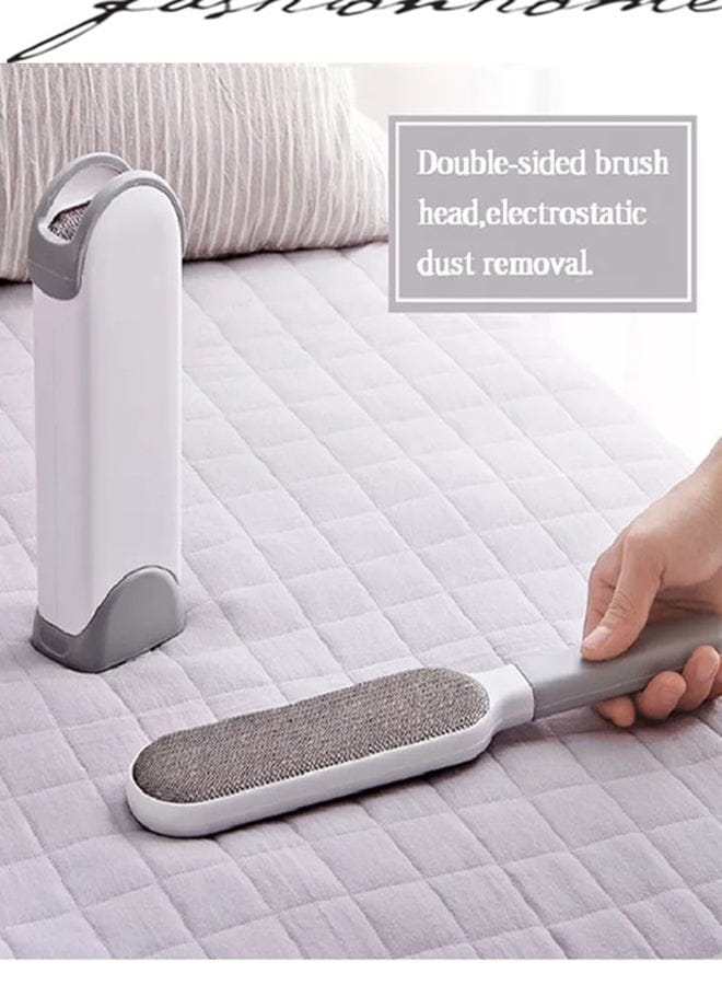 2 sided Lint remover hair fur remover + pocket - Keeps clothes, furniture, bedding and car interiors looking clean