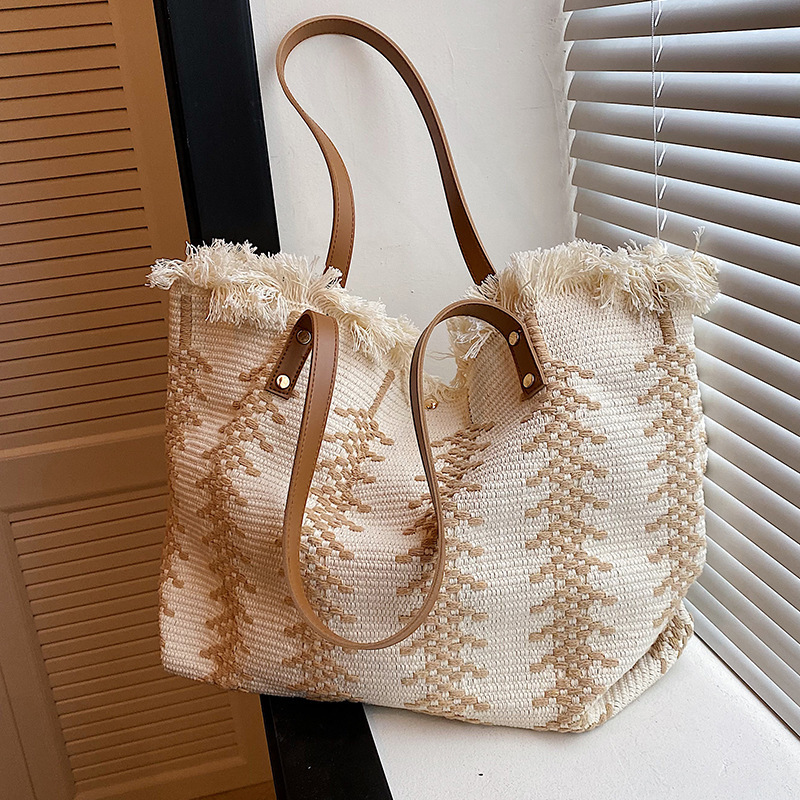 Women's Large Capacity Canvas Tote – Tassel Cotton Linen Woven Shoulder Bag, Simple Versatile Commute