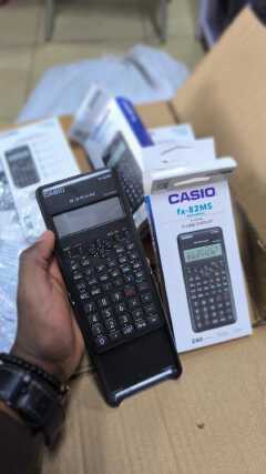 New in CASIO Fx-82MS 2nd edition calculator