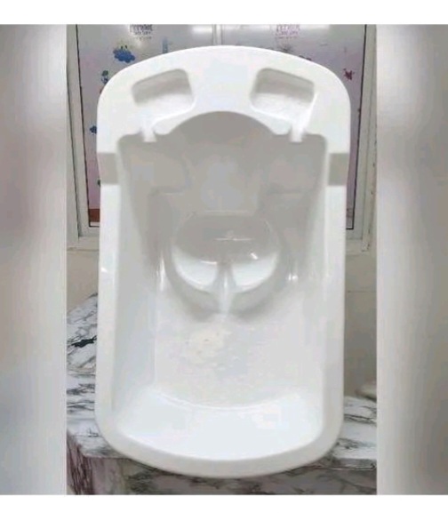 Kenpoly Baby Wash Basin Bucket / Baby Bath Tub With Support Area.