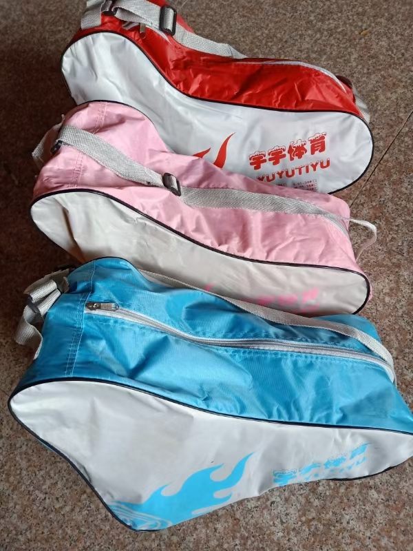 Premium Skating Gear Carrying Bag ⛸️ Heavy-Duty, Water-Resistant Storage for Roller/Ice Skates | Breathable Mesh Ventilation, Adjustable Shoulder Strap & Extra Storage Pockets | Perfect Gear Organizer