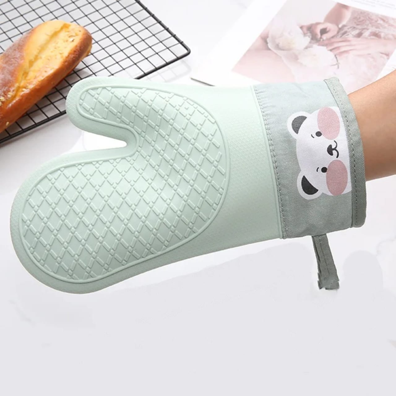 High Quality Silicone Insulated Oven Gloves – Heat Resistant Kitchen Baking & Cooking Mitts with Silicone Coating, Durable Non-Slip Hand Protection (Green)