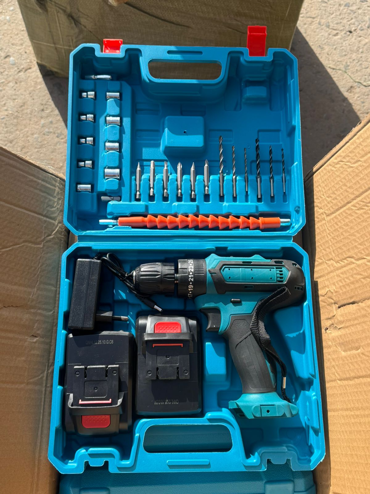 Cordless drill 26v