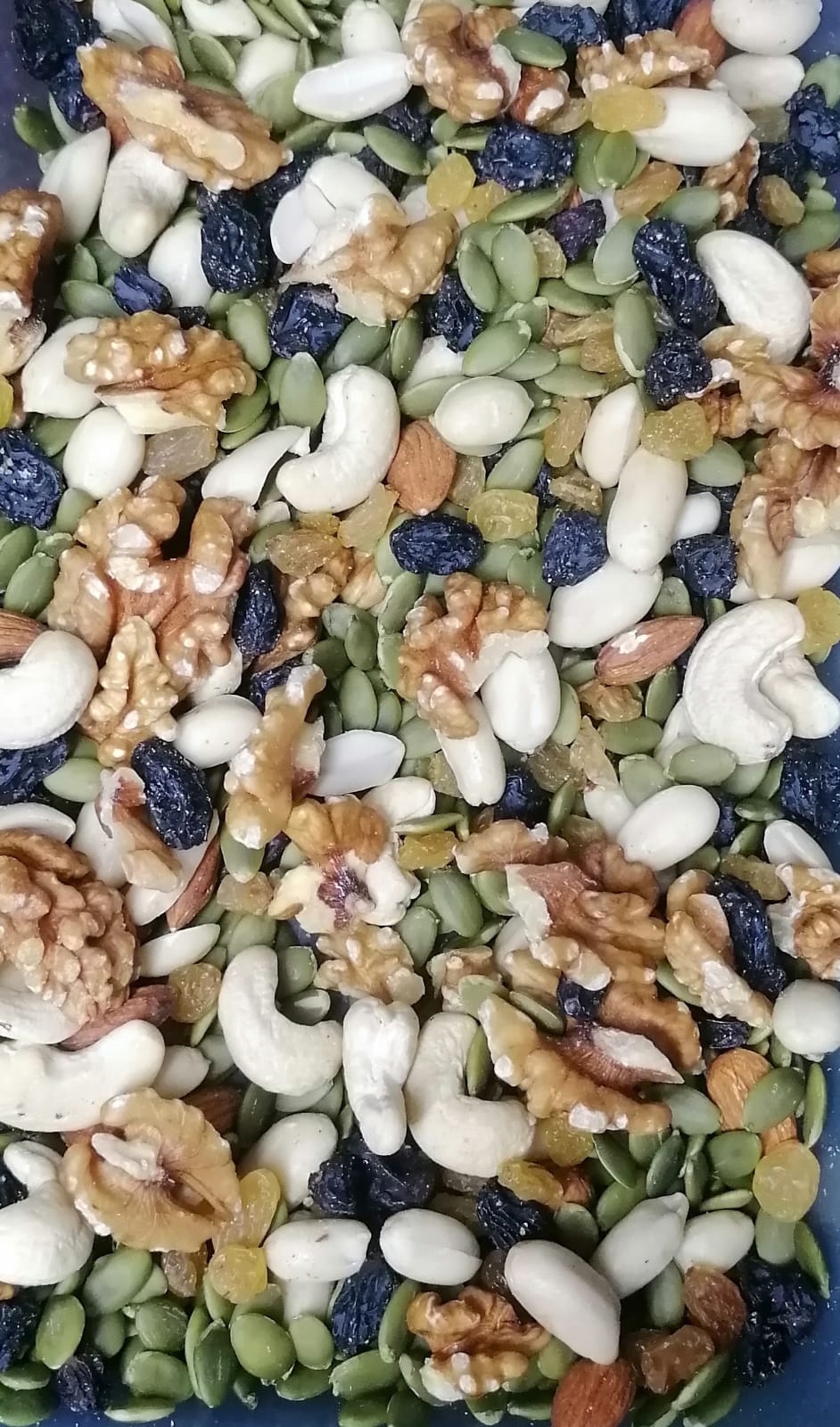 1 kg Premium Healthy Trail Mix – Cashews, Walnuts, Almonds, Pumpkin Seeds & Raisins Snack
