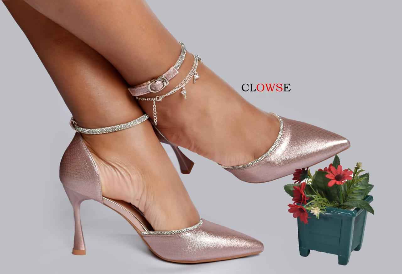 👠 CLOWSE Classic Ladies Low Heels ✨Step into elegance and confidence with these classy CLOWSE Ladies Low Heels 💖Designed for comfort, style & everyday sophistication✅✔ Comfortable