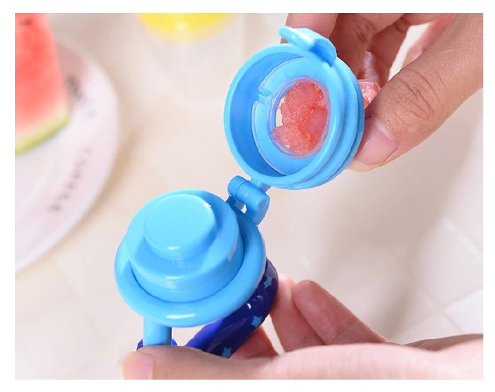 👶 3-in-1 Baby Fruit Feeder Pacifier with Silicone Teether & Extra Nipples Introduce your little one to fresh fruits and healthy snacks the safe and easy way with this 3-in-1 Baby Fruit Feeder Pacifi