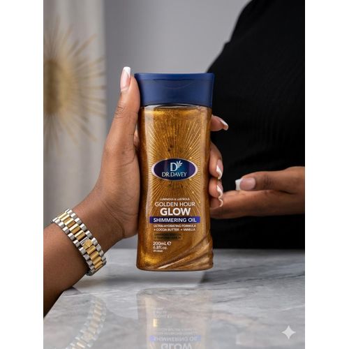 DR.DAVEY Golden Hour Glow Shimmering Body Oil is a lightweight, luminous body oil that enhances the skin with a subtle golden shimmer