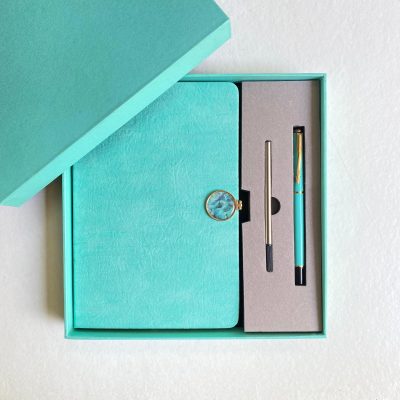 Premium 3-in-1 A5 Executive Notebook and Pen Gift Set, Elegant Corporate Office Stationery Set with Spare Pen, Presentation Gift Box and Carry Bag for Business, Meetings, Events and Gifting
