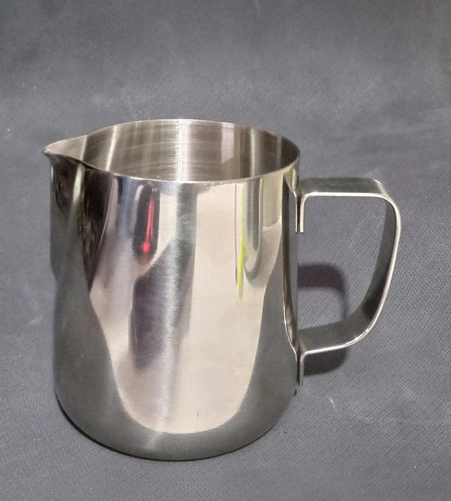 High Quality Stainless Steel Milk Frothing Jug 600ml – Durable Espresso Steaming Pitcher for Coffee, Cappuccino, Latte Art, Home & Hotel Use