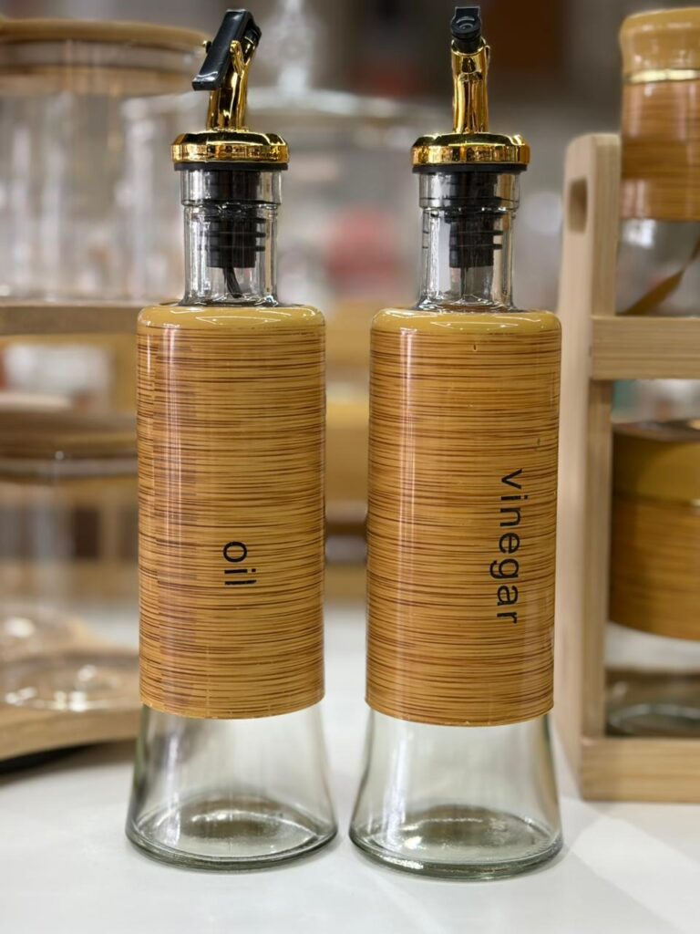 500ml Glass Oil and Vinegar Dispenser Bottle, Olive Oil Storage Bottle with Nozzle Pourer, Kitchen Cooking Oil Dispenser for Vinegar, Salad Dressing and Condiments, Refillable Tabletop Container