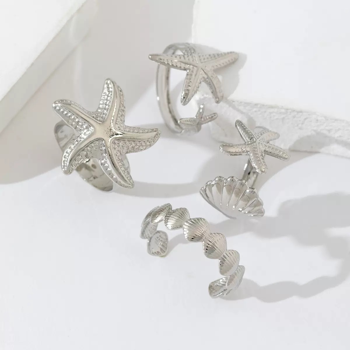 4PCS Women's Rings Set Starfish Shell Leaf Ring Ocean Style Fashion Women Gold Stackable Exaggerated Jewelry Set For Daily Use Party Nightclub Beach Trip Summer Vacation Birthday Gift For Her