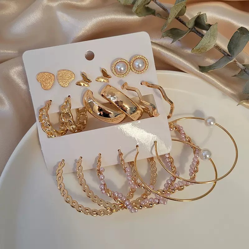 18 PCS Set Earrings Oversized Earrings Hoop Exaggerated  Metal Chain Love Butterfly Wide Circle Pearl Delicate Elegance For Shopping And Mtching Everyday Wear Or Gifts