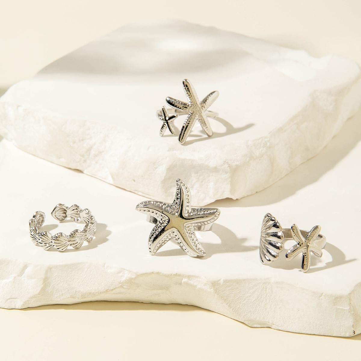 4PCS Women's Rings Set Starfish Shell Leaf Ring Ocean Style Fashion Women Gold Stackable Exaggerated Jewelry Set For Daily Use Party Nightclub Beach Trip Summer Vacation Birthday Gift For Her