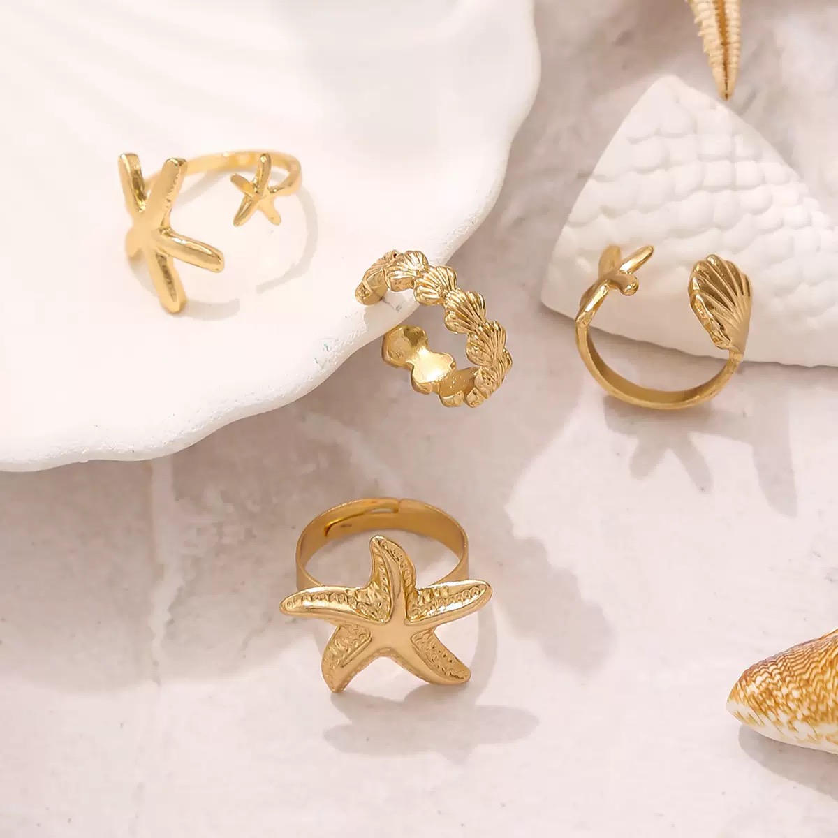 4PCS Women's Rings Set Starfish Shell Leaf Ring Ocean Style Fashion Women Gold Stackable Exaggerated Jewelry Set For Daily Use Party Nightclub Beach Trip Summer Vacation Birthday Gift For Her
