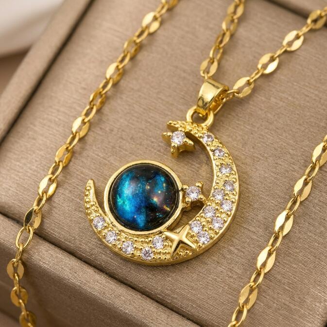 Lady's Necklace Dolphin Star Pendant Necklace Bohemian Style Fashion Women Gold Blue Stone Diamond Exaggerated Jewelry For Daily Party Gift