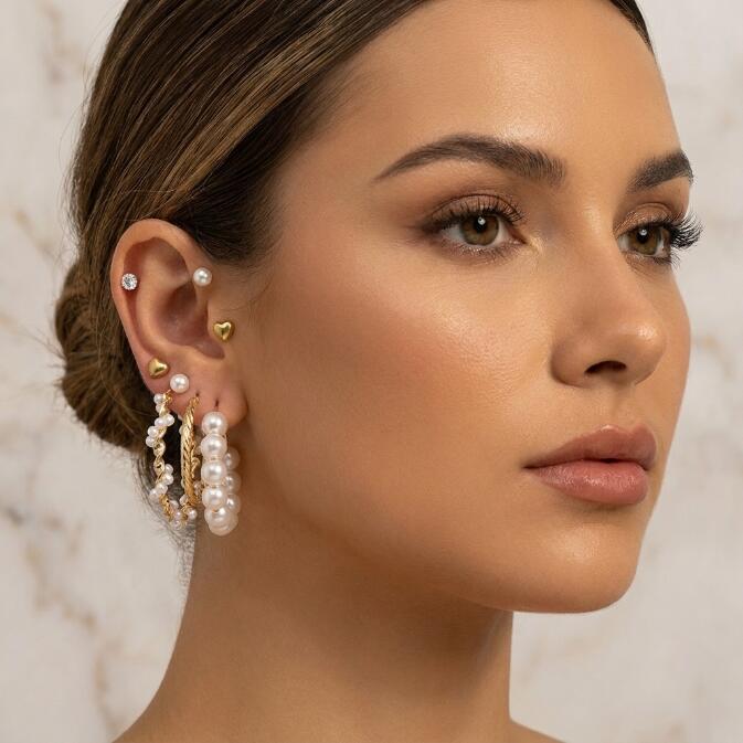 12PCS Earrings Women's Oversized Earrings Pearl Diamond Love Stud Earrings 6 Sets Gold Exaggerated Earrings Stud Earrings For Shopping And Mtching Everyday Wear Or Gifts