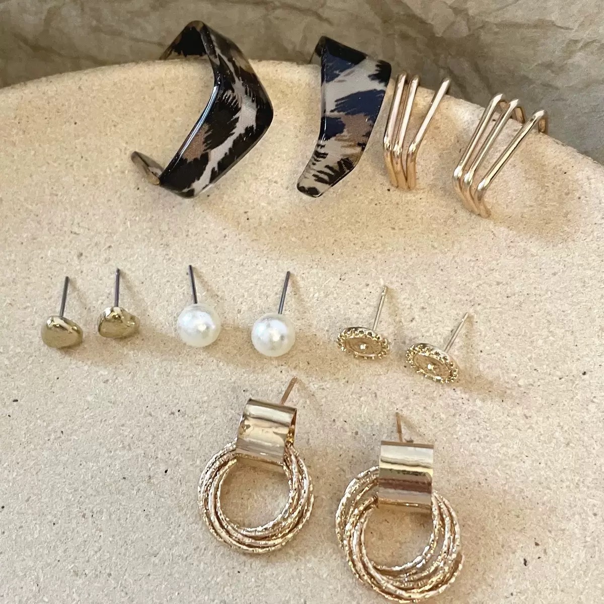 12Pcs Set Earrings Bohemian Style Women Leopard Print Fashion Wild Retro Geometric Circle Pearl Love Stud Gold Exaggerated Earrings Stud Earrings For Everyday Wear Or Gifts For Shopping And Mtching
