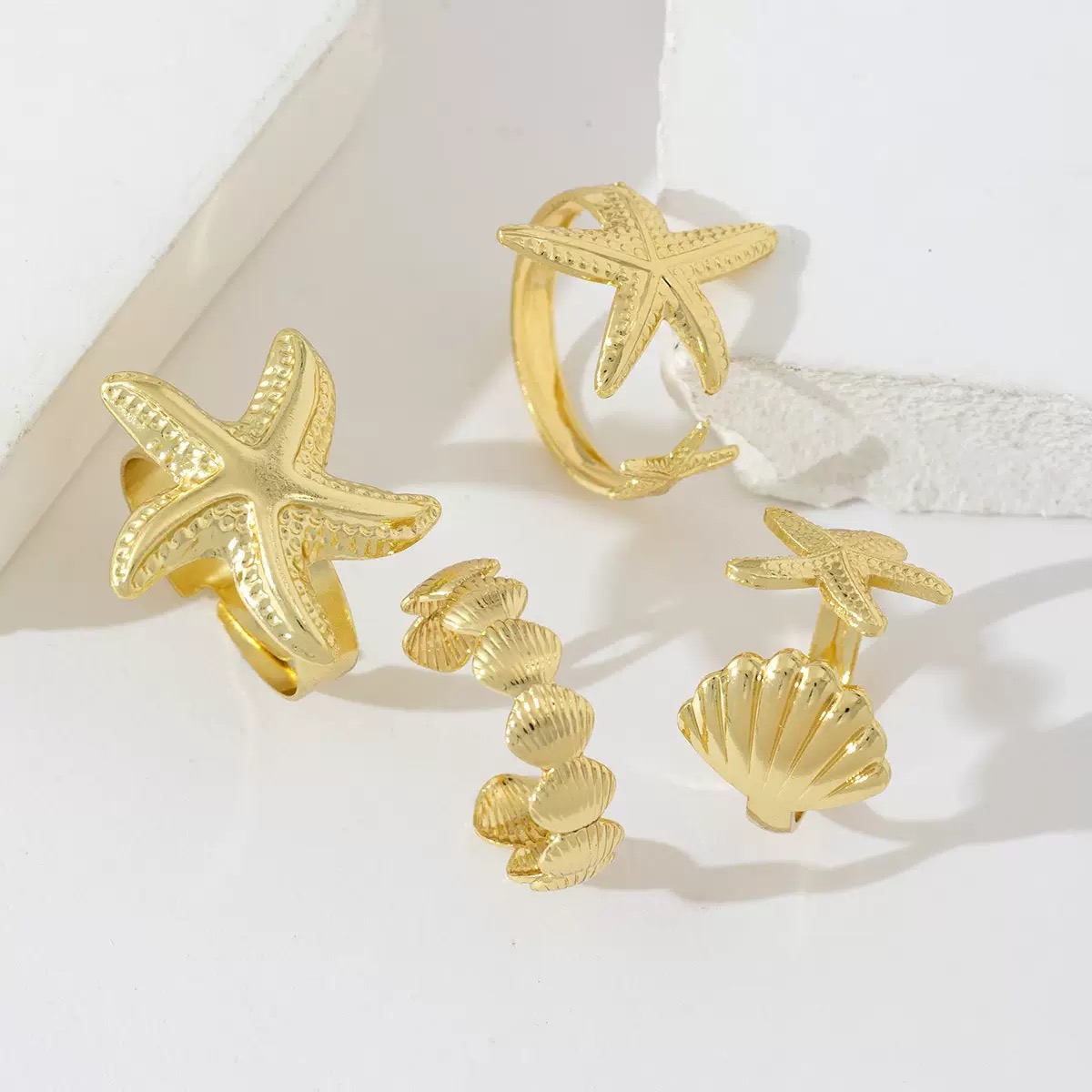 4PCS Women's Rings Set Starfish Shell Leaf Ring Ocean Style Fashion Women Gold Stackable Exaggerated Jewelry Set For Daily Use Party Nightclub Beach Trip Summer Vacation Birthday Gift For Her