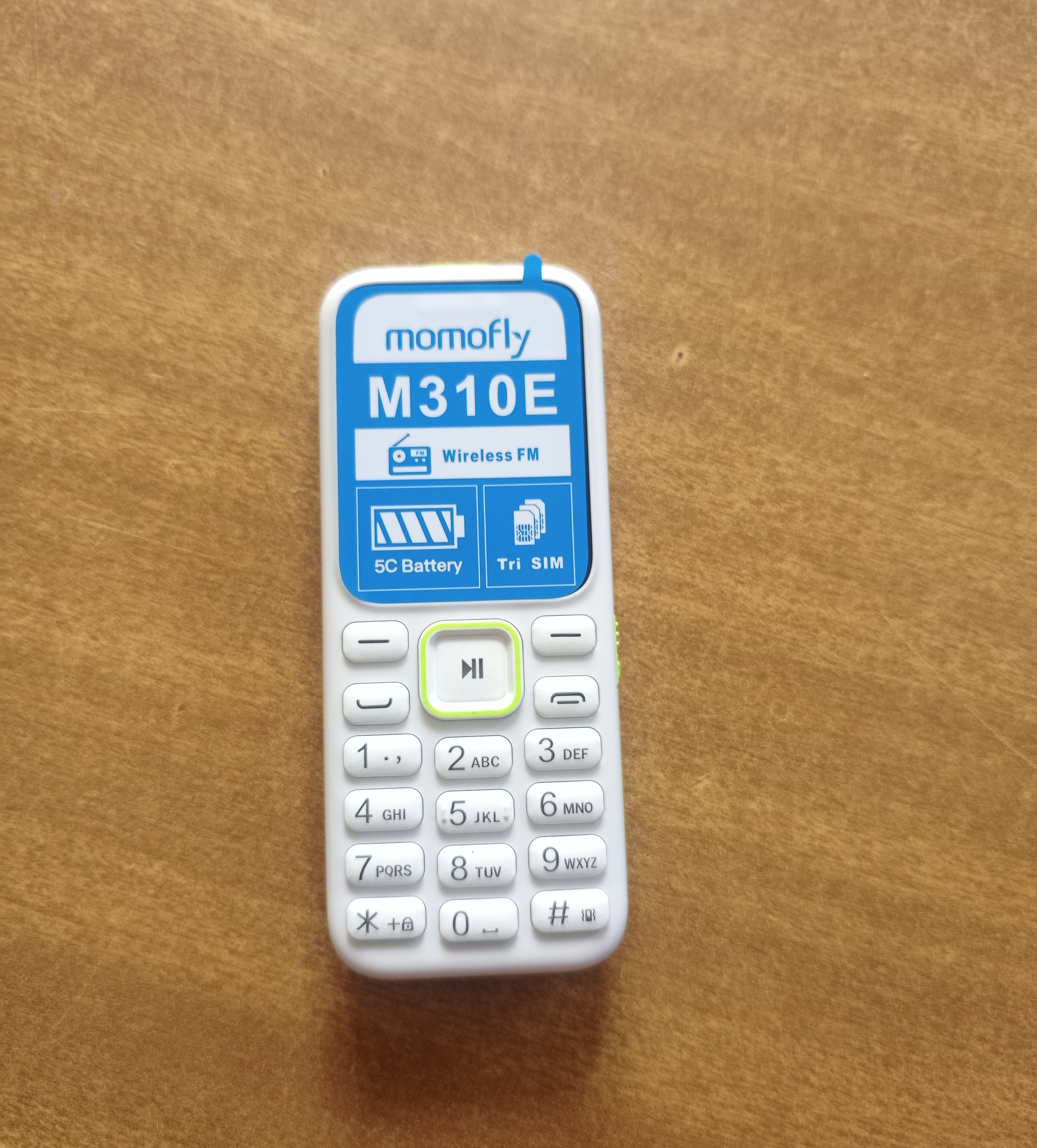 Momofly M310E  Featured Phone Triple SIM Regular 5C Battery, 1.77" display with BT connectivity featured phones RAM 32MB