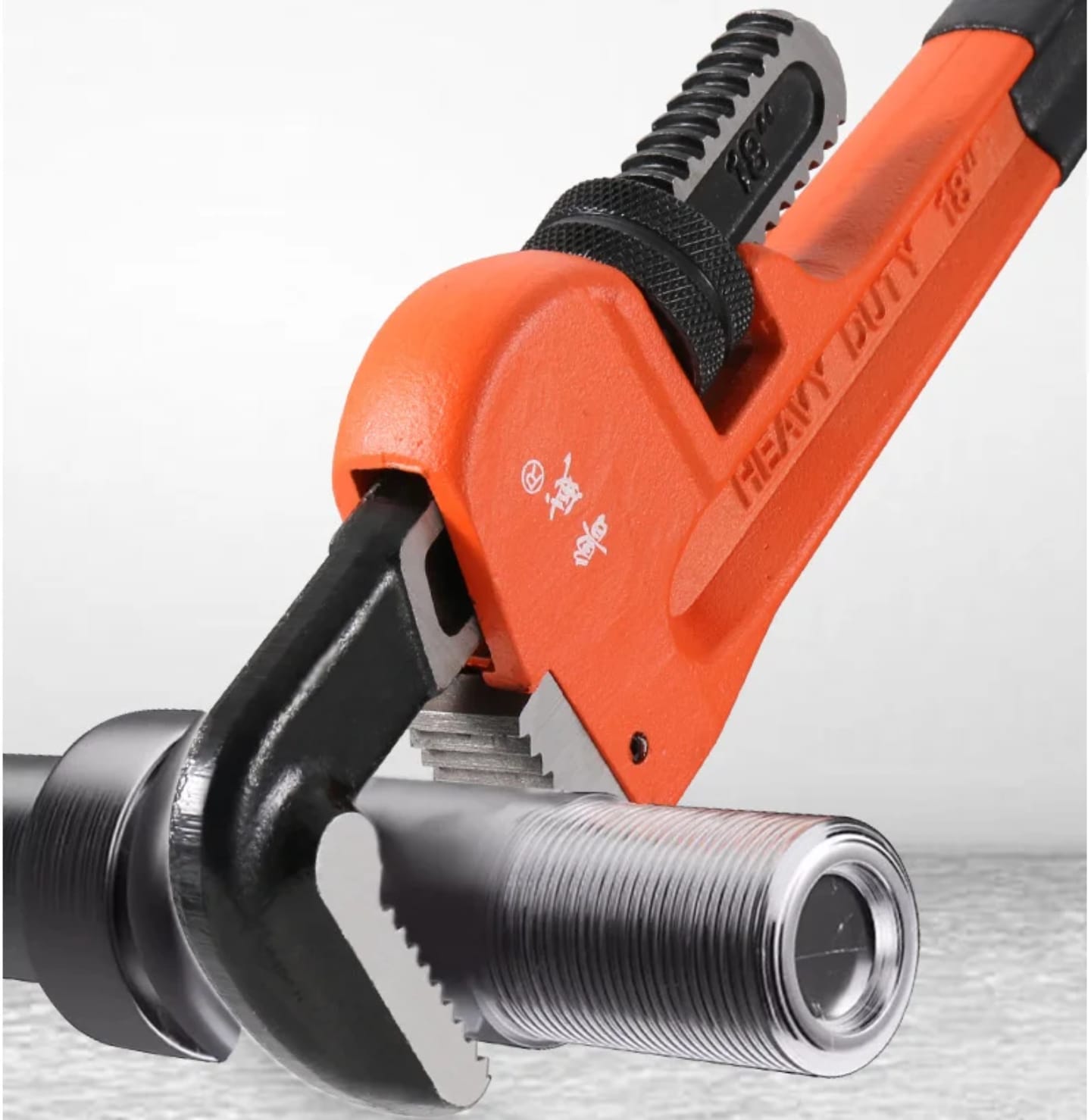 Heavy Duty Adjustable Pipe Wrench Professional Plumbing Tool for Water Gas Iron PVC Pipes