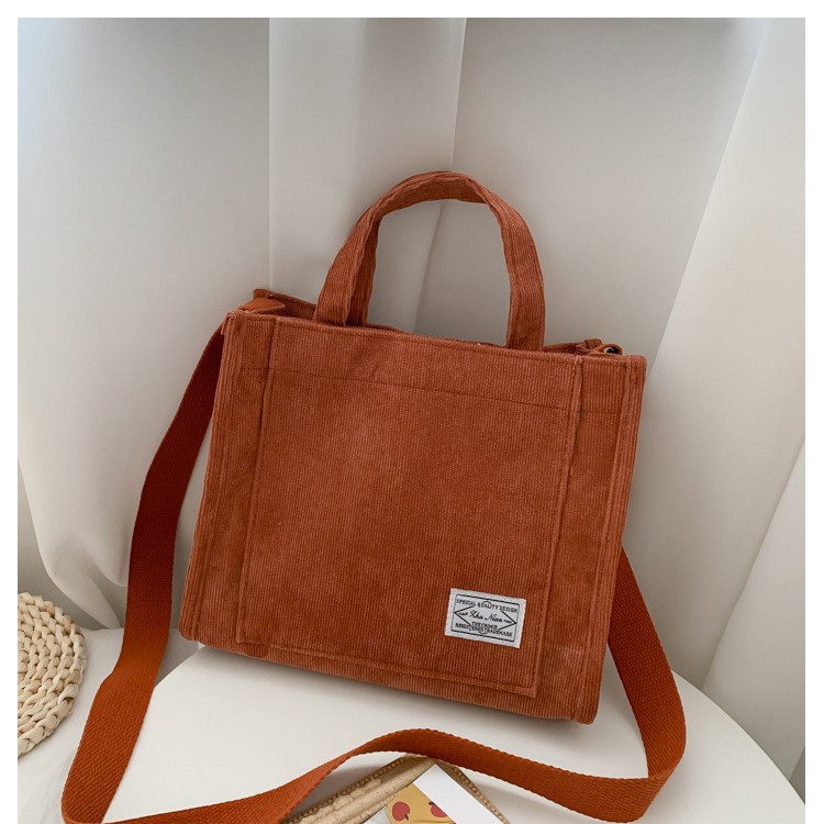 New corduroy small square bag for ladies, with an Instagram-style retro single shoulder crossbody bag suitable for student commuting, with a large capacity for carrying.